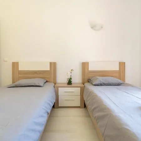 Wonderful Da Rocha Apartment Portimao